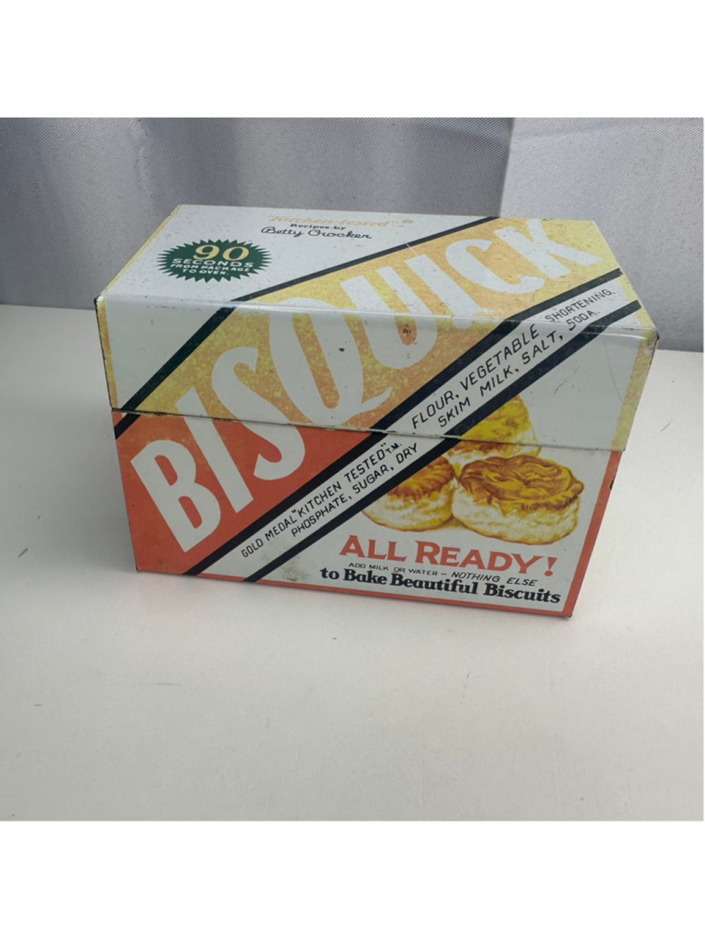 Vintage Betty Crocker Bisquick Metal Recipe Box Tin – General Mills Advertising